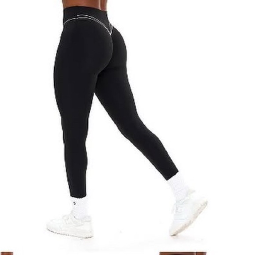 Buffbunny Aggressive Scrunch Highlight Legging